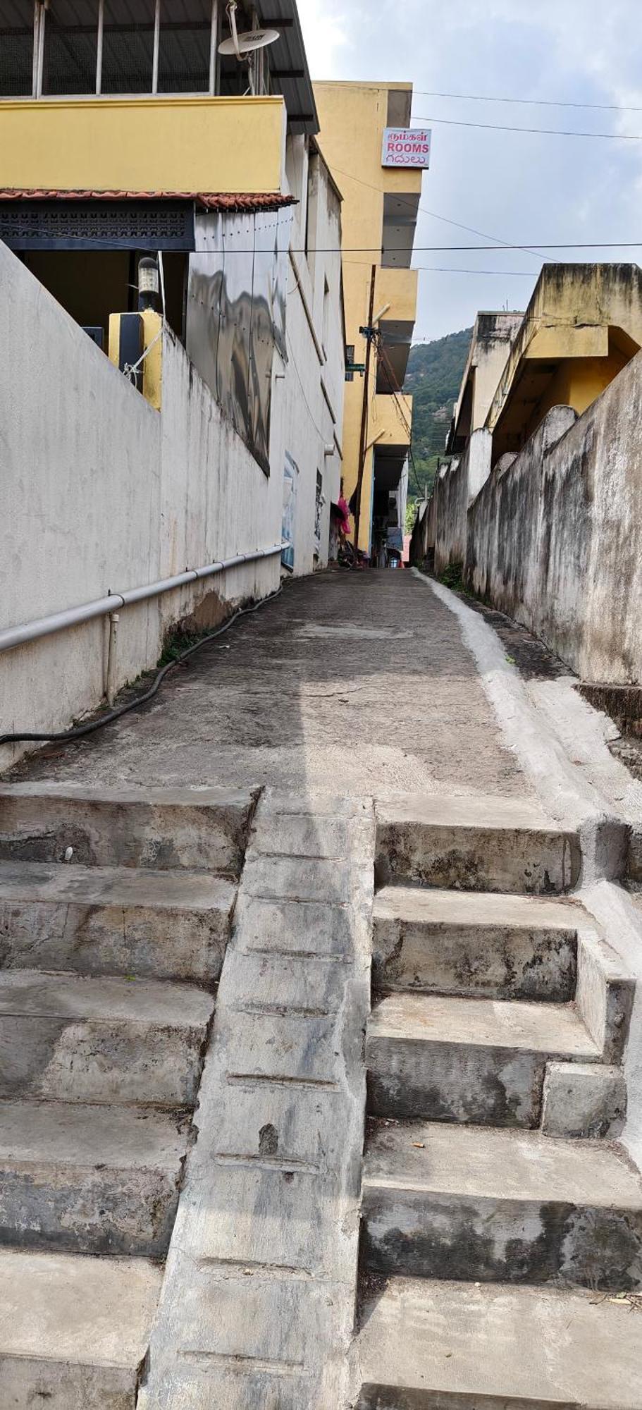 Sri Annai Home Stay I Tiruvannāmalai المظهر الخارجي الصورة